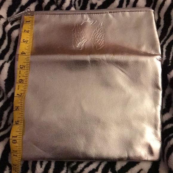 Victoria’s Secret angel silver makeup bag - Picture 6 of 7